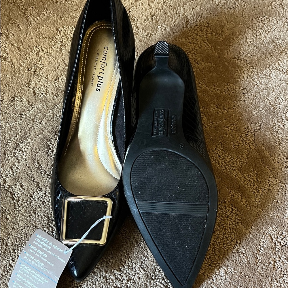 Comfort Plus by Predictions Black Heels with Gold Buckle - Picture 8 of 10